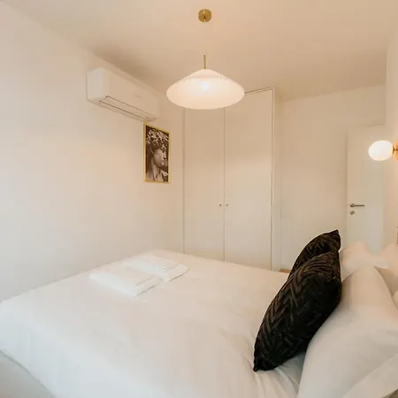 Mary Pink - No 1b - Lovely Two-bedroom Appartement *